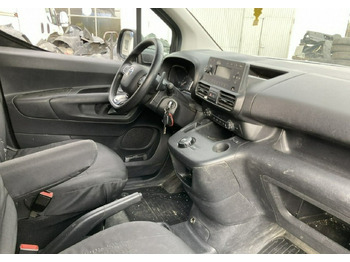 Toyota Inny Toyota Toyota Proace City MAXI Automat Klima 5-osob Salon PL Model 2020 leasing Toyota Inny Toyota Toyota Proace City MAXI Automat Klima 5-osob Salon PL Model 2020: picture 3