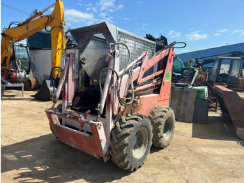 Skid steer loader