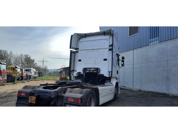 Tractor unit Scania R450: picture 4