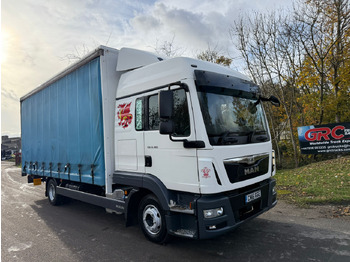 Curtainsider truck MAN TGL