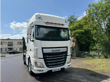 Tractor unit DAF XF 460