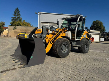Wheel loader LIEBHERR L 506