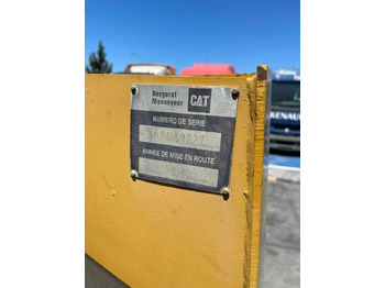 Skid steer loader CAT 236 B: picture 2