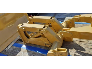 CAT MULTISHANK RIPPER FOR D7G/H  leasing CAT MULTISHANK RIPPER FOR D7G/H: picture 4