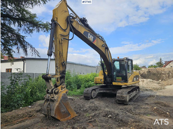 Crawler excavator CATERPILLAR 320D