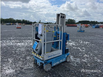 Vertical mast lift GENIE