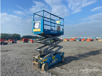 Scissor lift GENIE