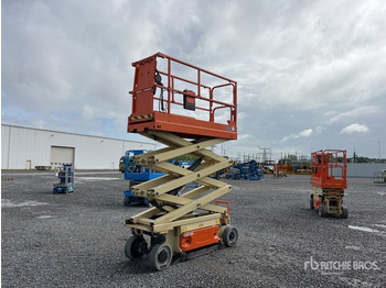 Scissor lift JLG