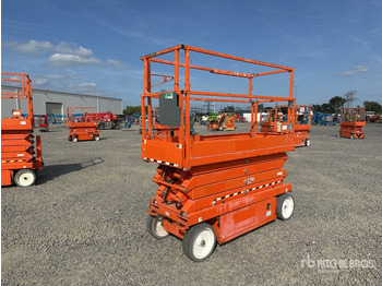 Scissor lift SKYJACK