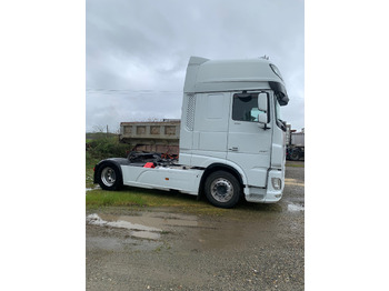 Tractor unit DAF XF 530