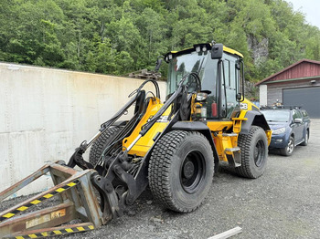 Wheel loader JCB
