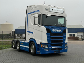 Tractor unit SCANIA S 500