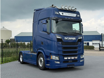 Tractor unit SCANIA S 500