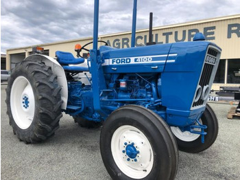 Farm tractor FORD