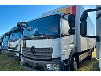 Box truck MERCEDES-BENZ