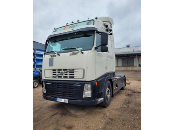 Tractor unit VOLVO FH13 440