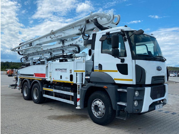 Concrete pump truck FORD