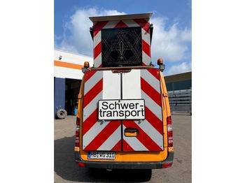 Closed box van Mercedes-Benz Sprinter 313CDI - BF3-Fahrzeug: picture 4