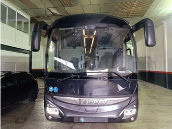 Coach Iveco Magelys: picture 2