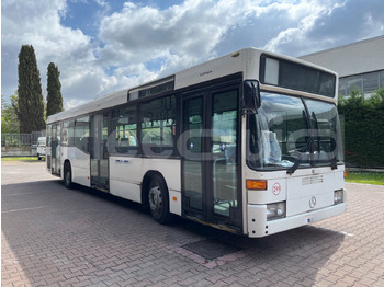 Suburban bus MERCEDES-BENZ