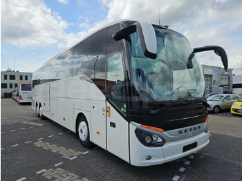 Coach