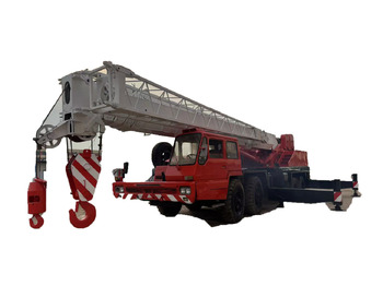 Mobile crane TADANO TG-700E