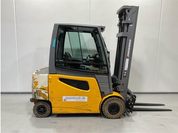 Electric forklift JUNGHEINRICH EFG 425