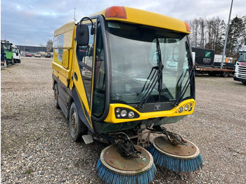 Road sweeper Johnston CN400: picture 4