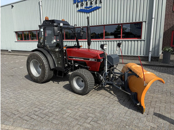 Farm tractor Case IH 2130: picture 4