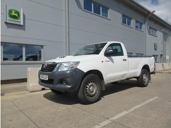 Pickup truck TOYOTA Hilux