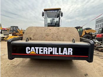 Compactor CATERPILLAR