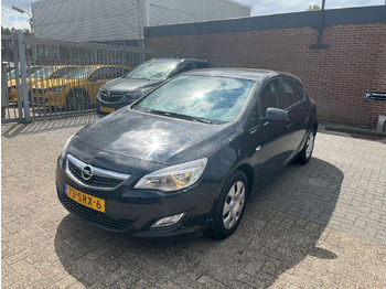 Car OPEL
