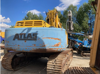 Crawler excavator ATLAS