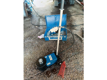 Material handling equipment