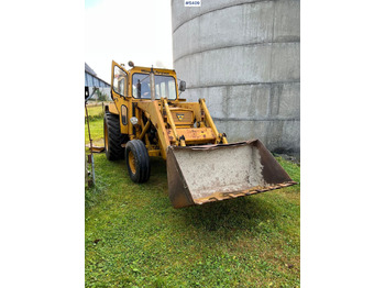Farm tractor MASSEY FERGUSON