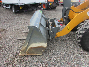 Wheel loader Liebherr L 506 Compact Radlader 41.500 EUR: picture 3
