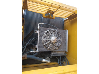 Crawler excavator Komatsu PC 220-8: picture 5