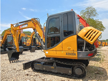 Mini excavator XCMG XE60DA