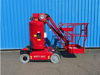 Vertical mast lift MAGNI