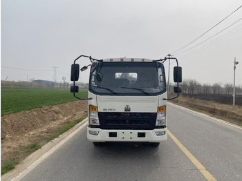 Tank truck SINOTRUK HOWO