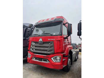 Tractor unit SINOTRUK HOWO