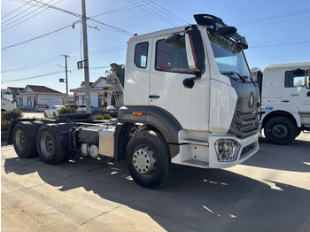 Tractor unit SINOTRUK HOWO