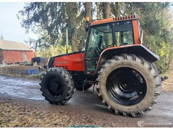 Farm tractor VALMET