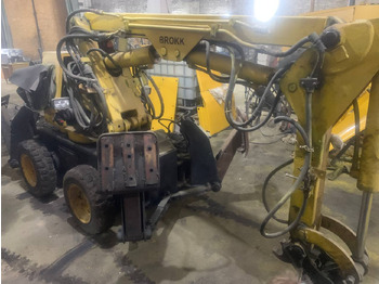 Mini excavator Brokk 250: picture 4 Mini excavator Brokk 250: picture 4