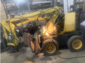 Mini excavator Brokk 250: picture 2 Mini excavator Brokk 250: picture 2