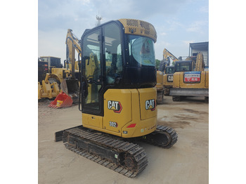 Mini excavator CATERPILLAR 302