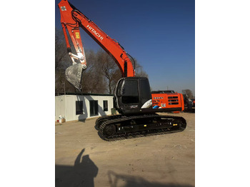Excavator HITACHI ZX210: picture 3