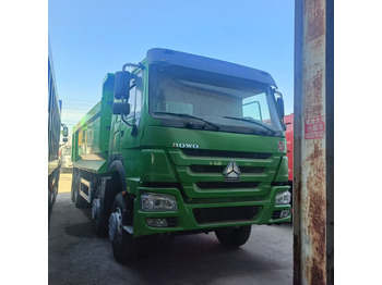 Box truck SINOTRUK HOWO: picture 2