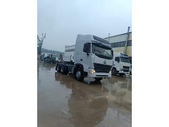 Tractor unit SINOTRUK HOWO