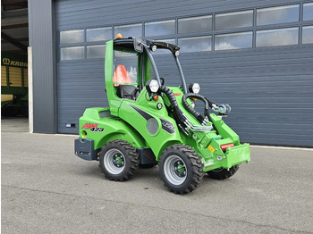 Compact track loader AVANT